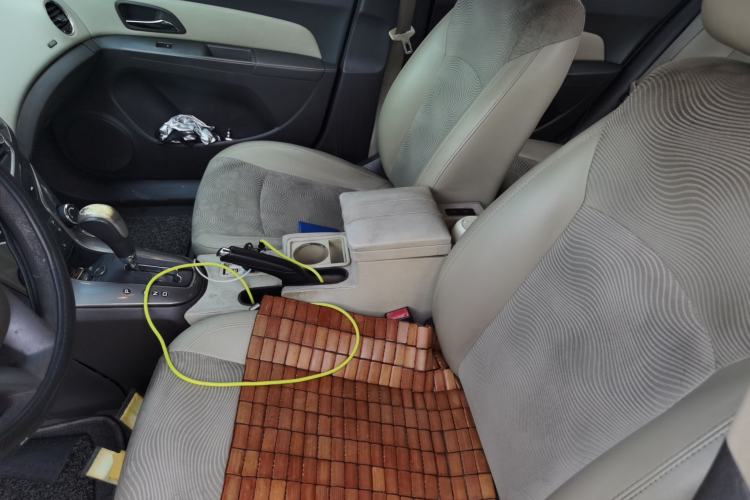 Used Chevrolet Cruze 2015 1.5L Classic SE AT Left Front Seat