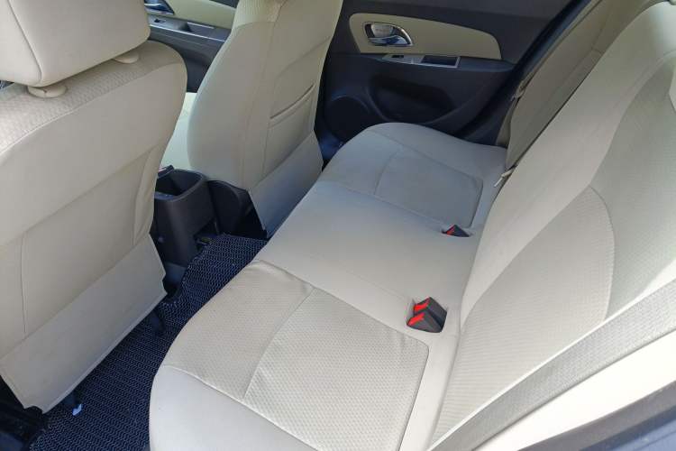 Used Chevrolet Cruze 2015 1.5L Classic SL MT Left Rear Seat