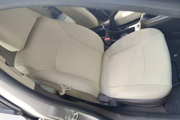 Used Chevrolet Cruze 2015 1.5L Classic SL MT Right Front Seat