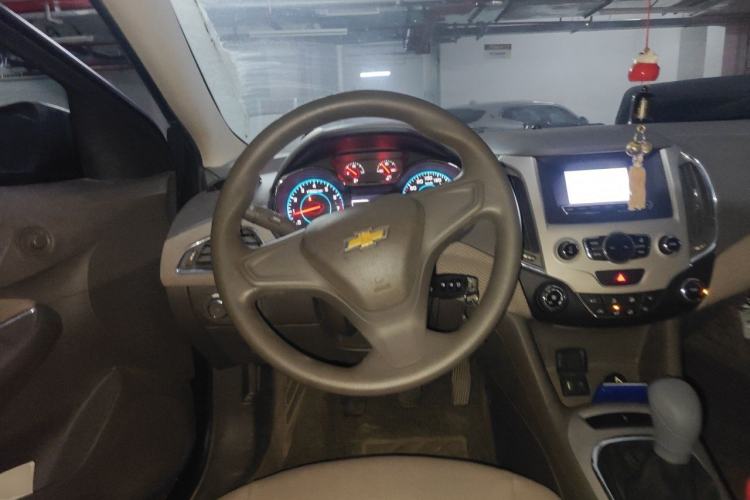 Used Chevrolet Cruze 2015 1.5L Manual Fashion Edition Steering Wheel