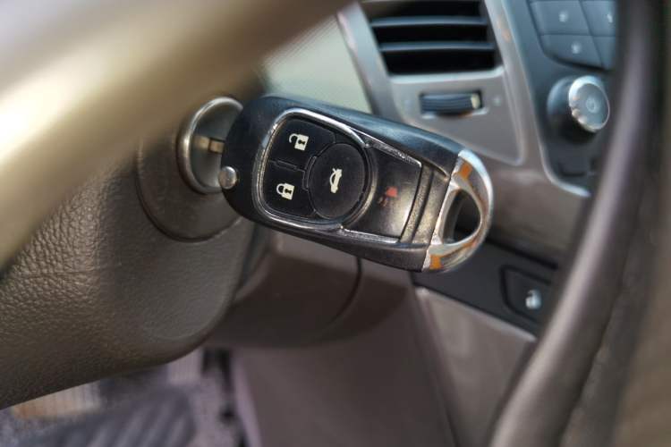 Used Chevrolet Cruze 2015 1.5L Classic SE AT Vehicle Key