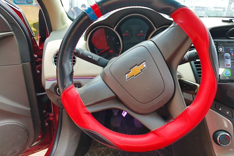Used Chevrolet Cruze 2015 1.5L Classic SE MT Steering Wheel