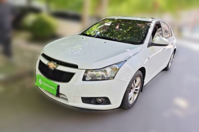 Used Chevrolet Cruze 2015 Hatchback 1.6L Manual Comfort Edition