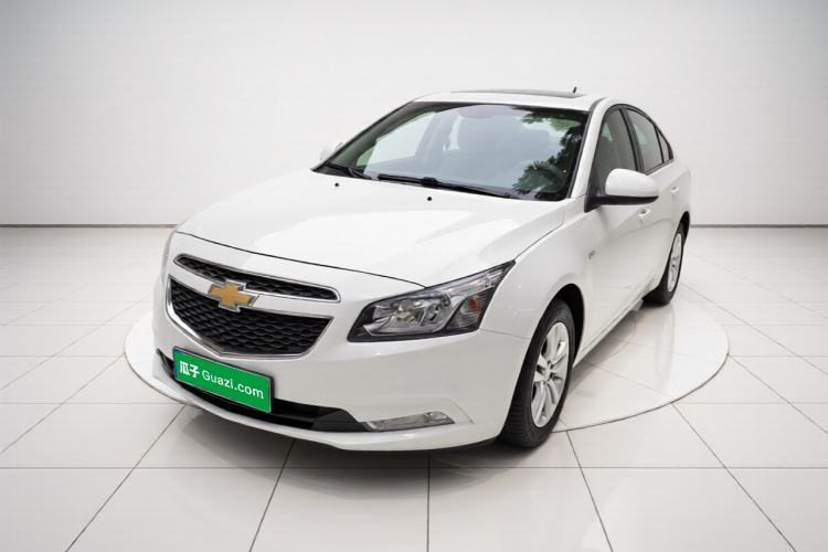 Ojetý Chevrolet Cruze 2015 1.5L Classic SE MT Guazi used car, China used car export, Used car for sale, Used cars, Cheapest cars for sale