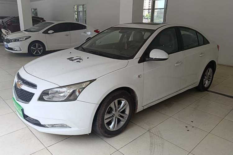 Ojetý Chevrolet Cruze 2015 1.5L Classic SE MT Guazi used car, China used car export, Used car for sale, Used cars, Cheapest cars for sale