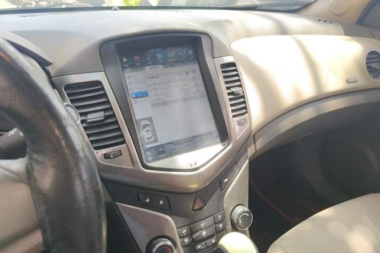 Used Chevrolet Cruze 2015 1.5L Classic SE AT Audio And AC Panel