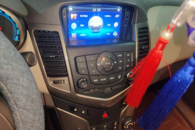 Used Chevrolet Cruze 2015 1.5L Classic SE AT Audio And AC Panel