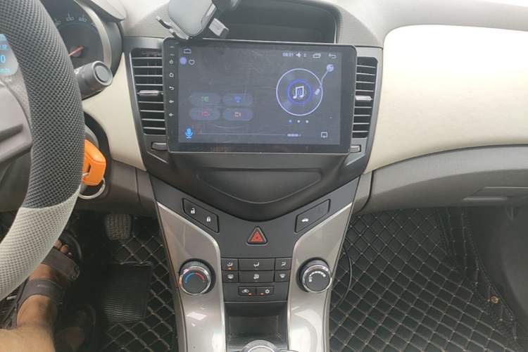 Used Chevrolet Cruze 2015 1.5L Classic SE MT Audio And AC Panel