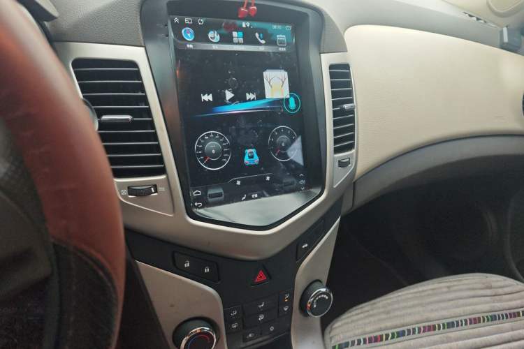 Used Chevrolet Cruze 2015 1.5L Classic SL MT Audio And AC Panel