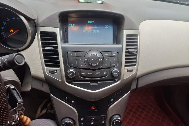 Used Chevrolet Cruze 2015 1.5L Classic SL MT Audio And AC Panel