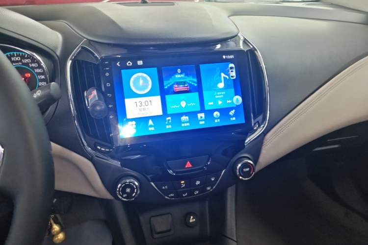 Used Chevrolet Cruze 2015 1.5L Automatic Luxury Edition Audio And AC Panel