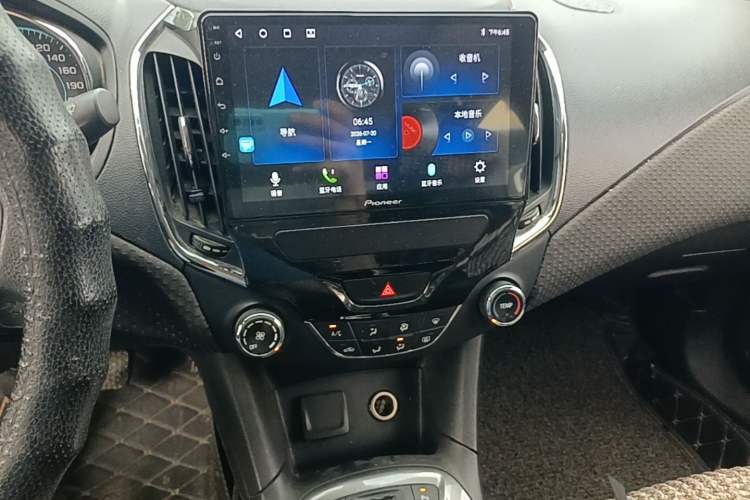 Used Chevrolet Cruze 2015 1.5L Manual Elite Edition Audio And AC Panel