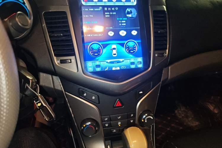 Used Chevrolet Cruze 2015 1.5L Classic SE AT Audio And AC Panel