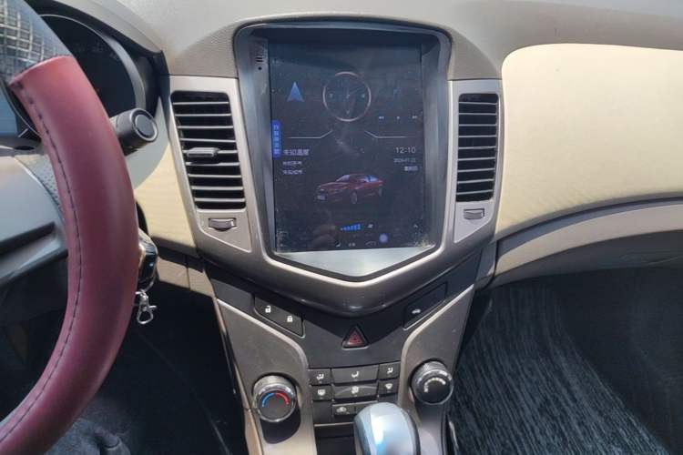 Used Chevrolet Cruze 2015 1.5L Classic SE AT Audio And AC Panel