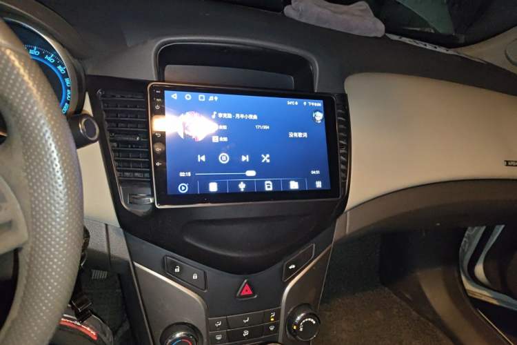 Used Chevrolet Cruze 2015 1.5L Classic SE AT Audio And AC Panel
