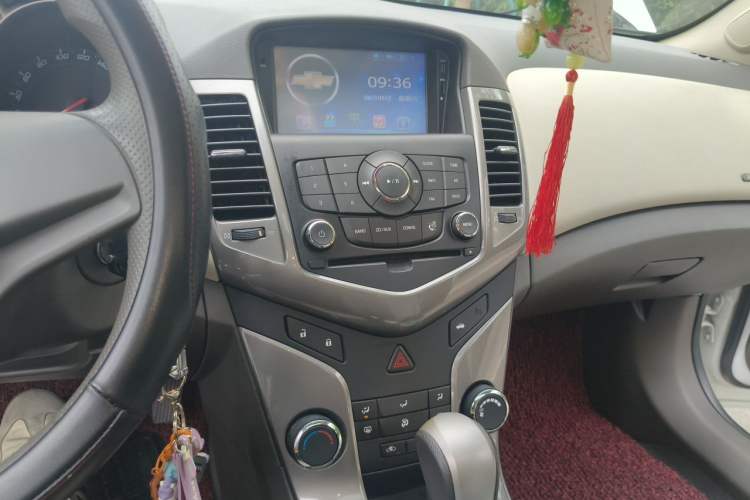 Used Chevrolet Cruze 2015 1.5L Classic SE AT Audio And AC Panel