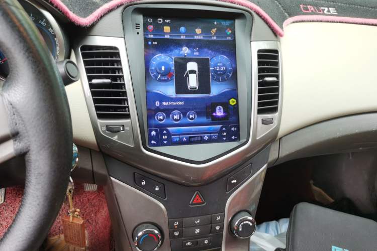 Used Chevrolet Cruze 2015 1.5L Classic SE MT Audio And AC Panel