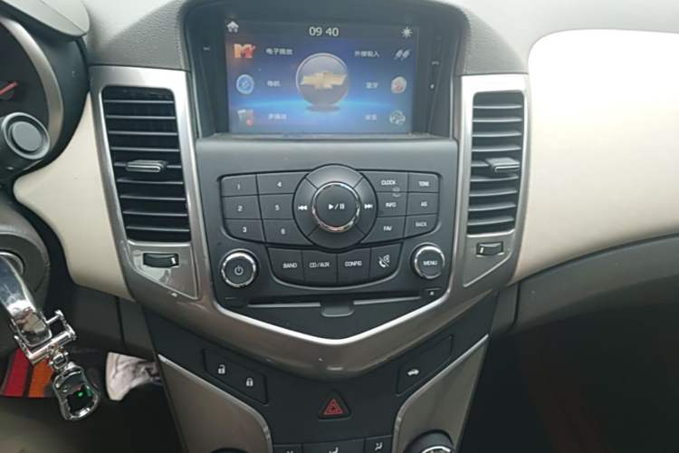Used Chevrolet Cruze 2015 1.5L Classic SE AT Audio And AC Panel