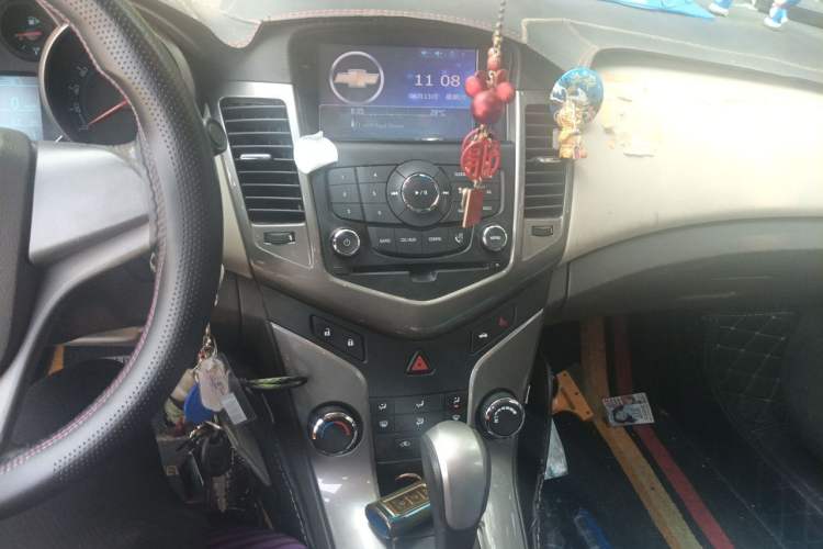 Used Chevrolet Cruze 2015 1.5L Classic SE AT Audio And AC Panel
