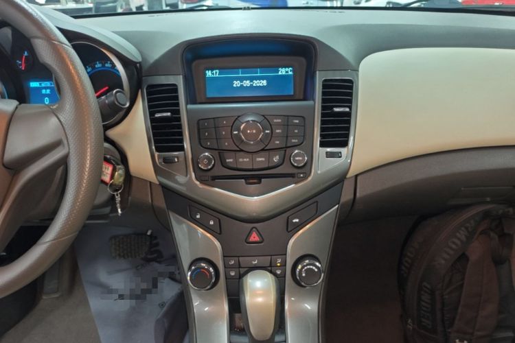 Used Chevrolet Cruze 2015 1.5L Classic SE AT Audio And AC Panel
