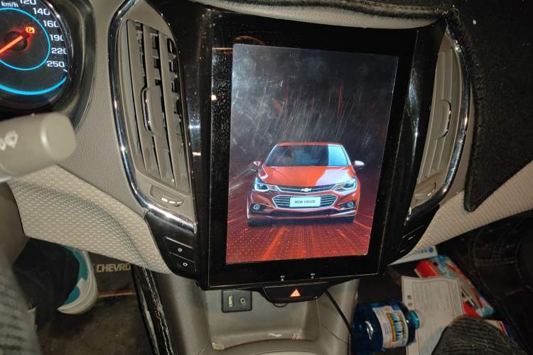 Used Chevrolet Cruze 2015 1.5L Manual Fashion Edition Audio And AC Panel