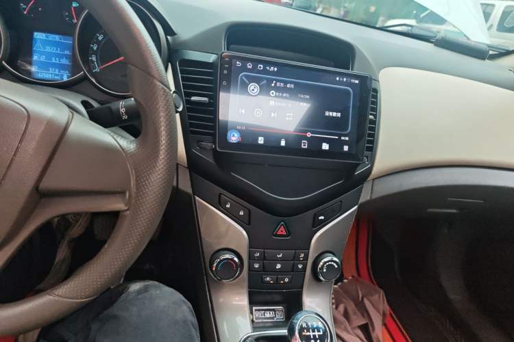Used Chevrolet Cruze 2015 1.5L Classic SE MT Audio And AC Panel