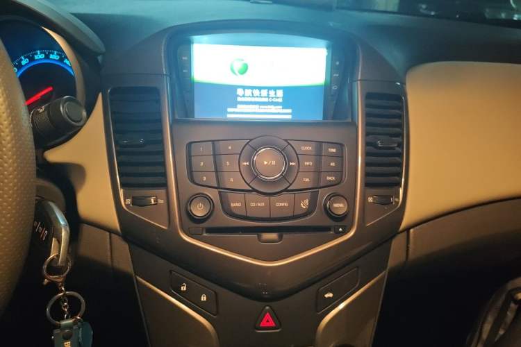 Used Chevrolet Cruze 2015 1.5L Classic SE MT Audio And AC Panel