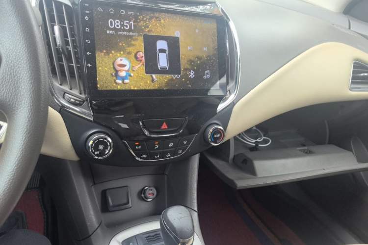 Used Chevrolet Cruze 2015 1.5L Automatic Fashion Navigation Edition Audio And AC Panel