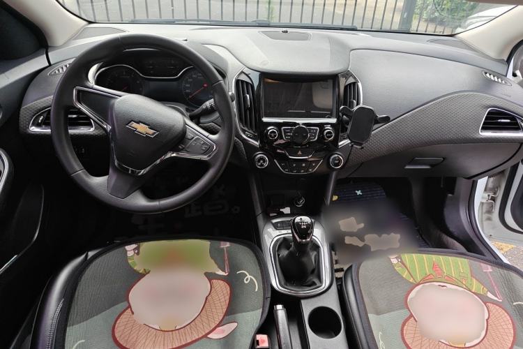 Used Chevrolet Cruze 2015 1.5L Manual Elite Edition Center Console