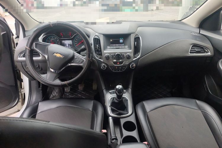 Used Chevrolet Cruze 2015 1.5L Manual Elite Edition Center Console