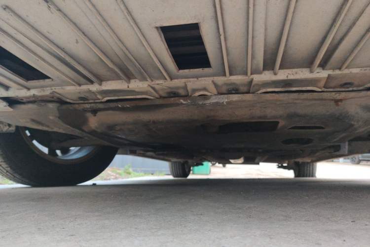 Used Chevrolet Cruze 2015 1.5L Classic SE MT Chassis Front
