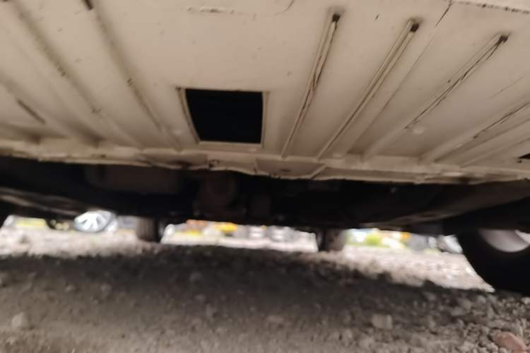 Used Chevrolet Cruze 2015 1.5L Classic SE MT Chassis Front