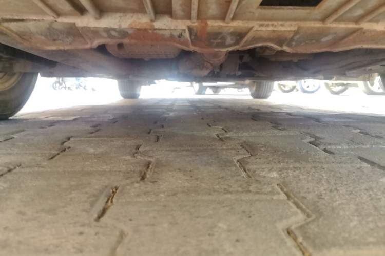 Used Chevrolet Cruze 2015 1.5L Classic SL MT Chassis Front