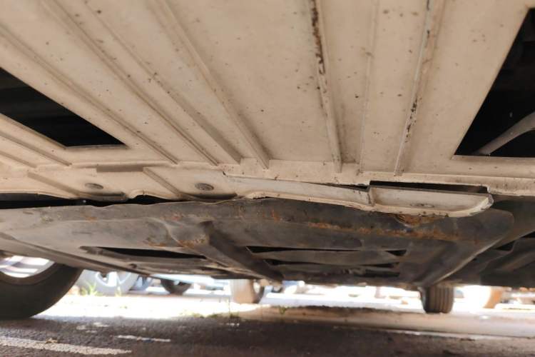 Used Chevrolet Cruze 2015 1.5L Classic SE MT Chassis Front
