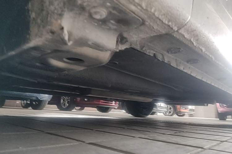 Used Chevrolet Cruze 2015 1.5L Classic SL MT Chassis Front Left