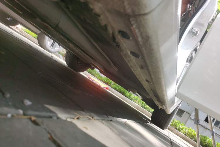 Used Chevrolet Cruze 2015 1.5L Classic SL MT Chassis Front Left