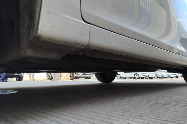 Used Chevrolet Cruze 2015 1.5L Classic SL MT Chassis Front Left