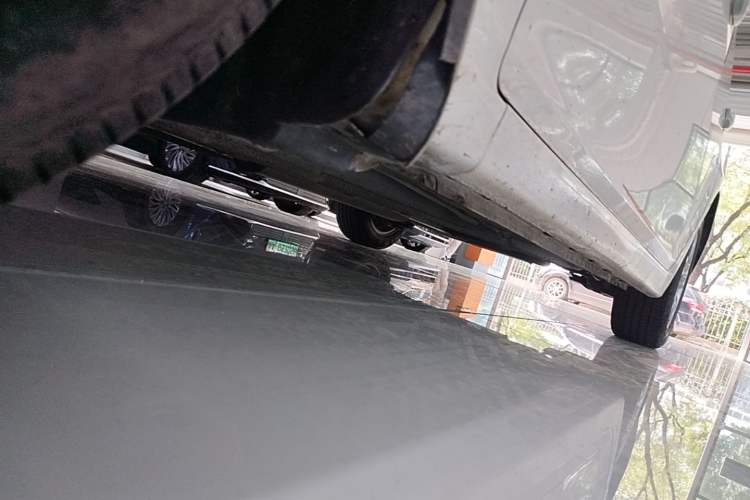 Used Chevrolet Cruze 2015 1.5L Classic SE MT Chassis Front Left