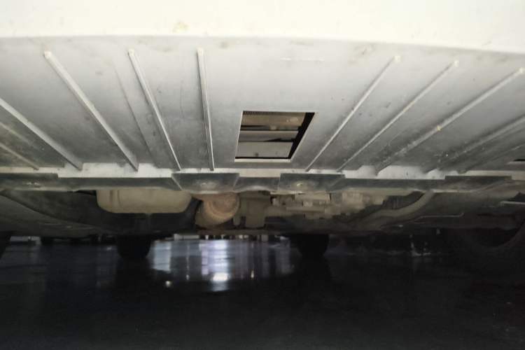 Used Chevrolet Cruze 2015 1.5L Classic SE AT Chassis Front