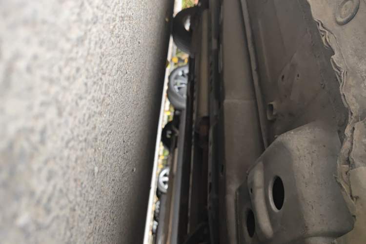 Used Chevrolet Cruze 2015 1.5L Classic SL MT Chassis Front Right
