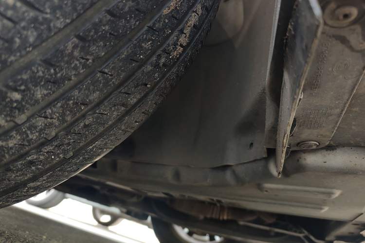 Used Chevrolet Cruze 2015 1.5L Classic SE MT Chassis Front Right