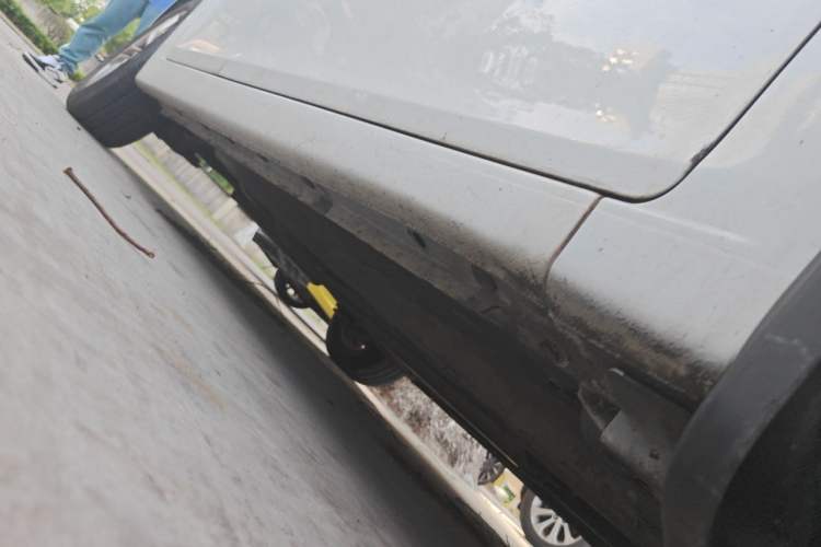 Used Chevrolet Cruze 2015 1.5L Classic SE MT Chassis Front Right