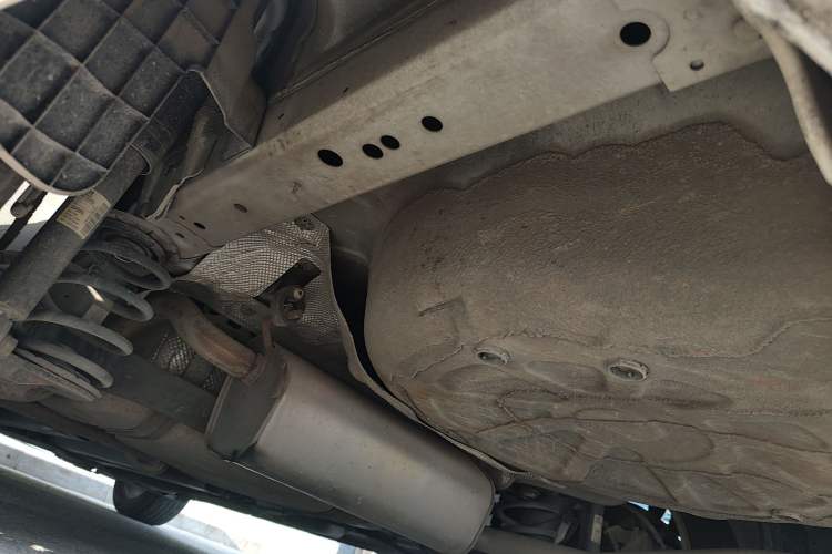 Used Chevrolet Cruze 2015 1.5L Classic SE MT Chassis Rear Left