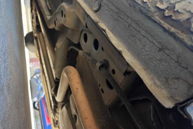 Used Chevrolet Cruze 2015 1.5L Classic SL MT Chassis Rear Left