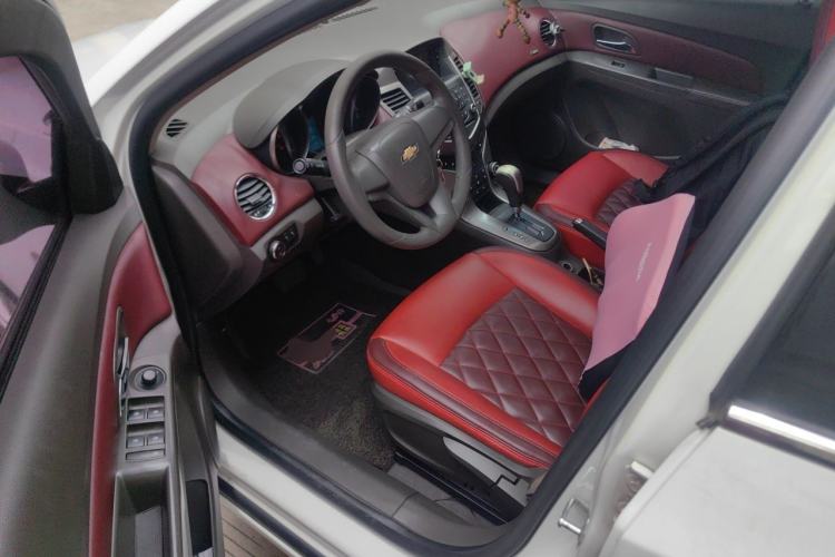 Used Chevrolet Cruze 2015 1.5L Classic SE AT Driver Seat