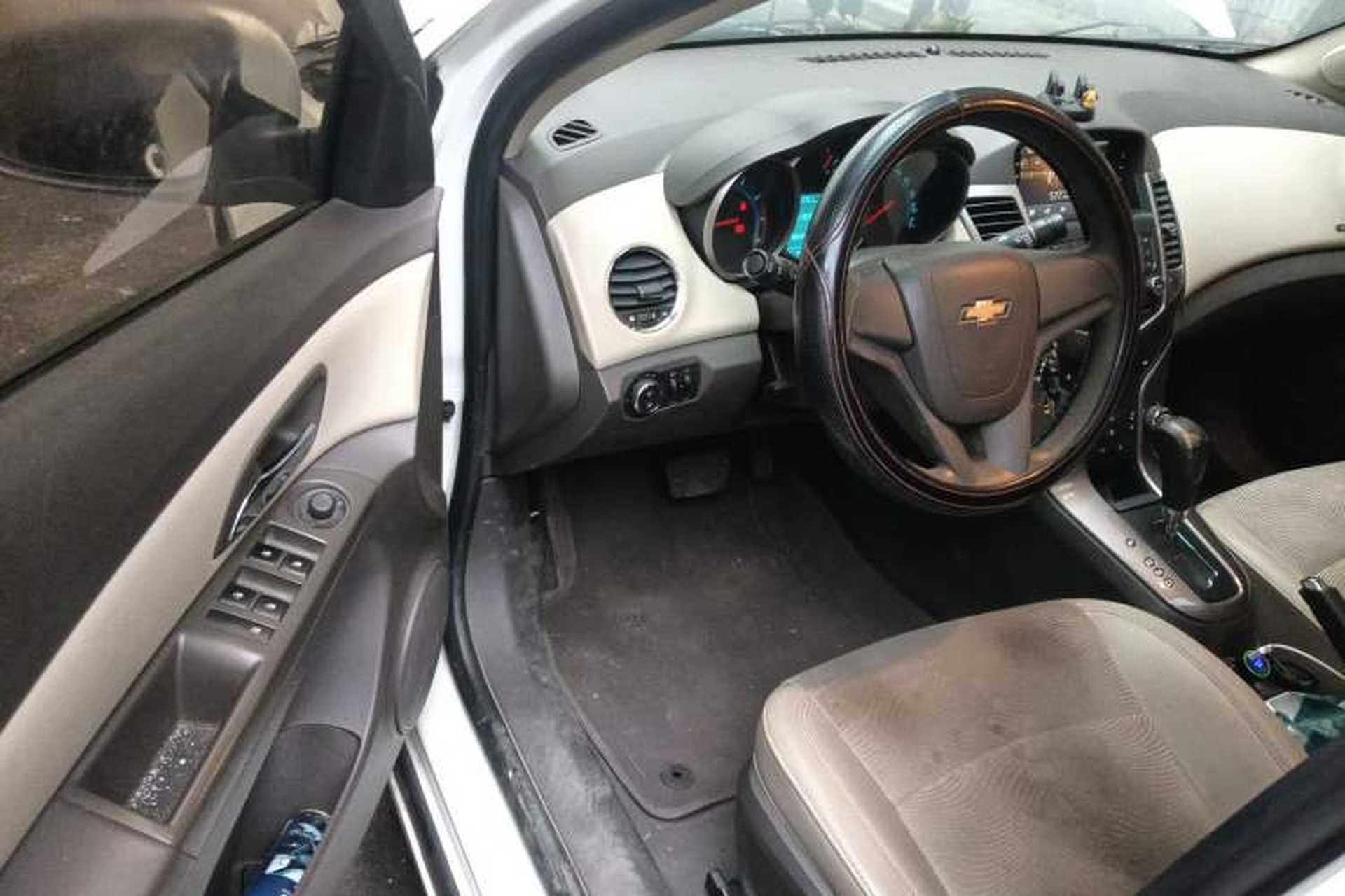 Used Chevrolet Cruze 2015 1.5L Classic SE AT Driver Seat