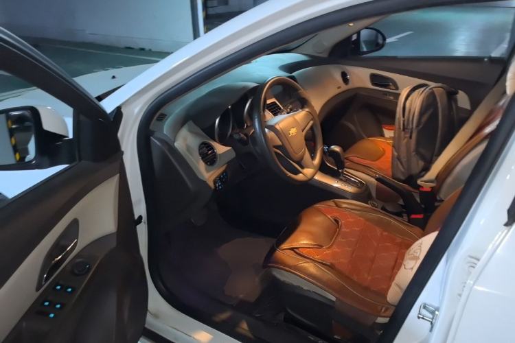 Used Chevrolet Cruze 2015 1.5L Classic SE AT Driver Seat