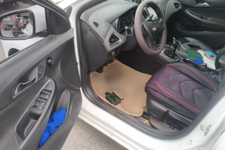 Used Chevrolet Cruze 2015 1.5L Manual Elite Edition Driver Seat