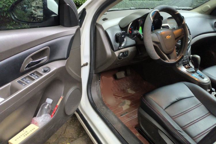 Used Chevrolet Cruze 2015 1.5L Classic SE AT Driver Seat