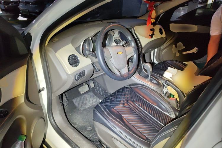 Used Chevrolet Cruze 2015 1.5L Classic SE AT Driver Seat